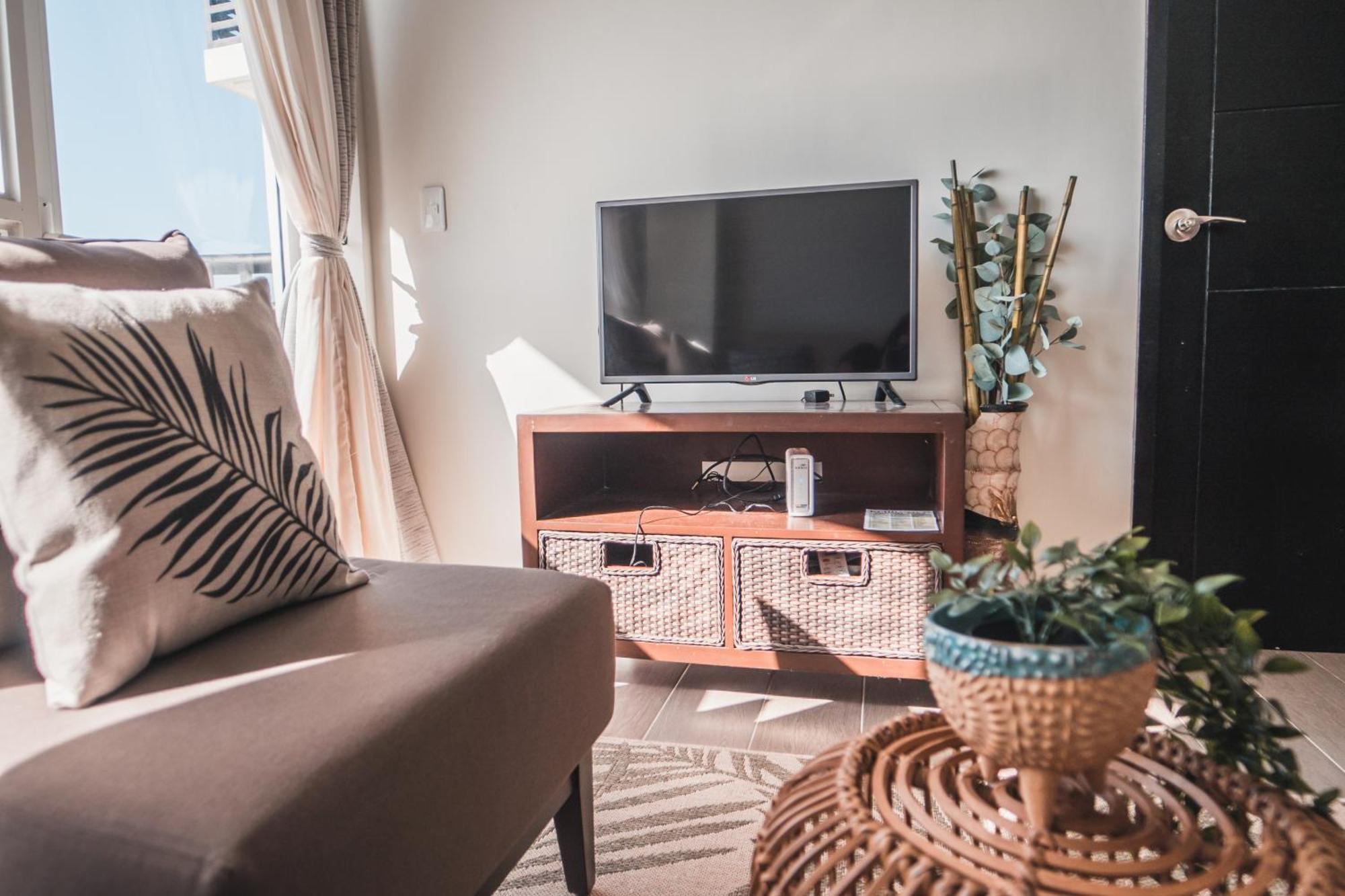 Modern Tropical Luxe Apartment - Boracay Newcoast Yapak Ngoại thất bức ảnh